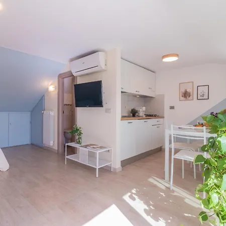 Luxury Maison Dei Colli - Torripagroup Apartman